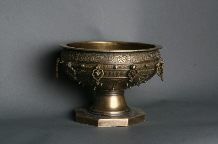 哈薩克斯坦銅盤